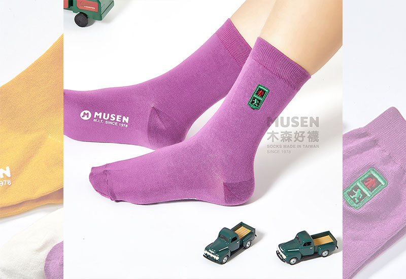台灣印象刺繡襪-小綠人(多色)